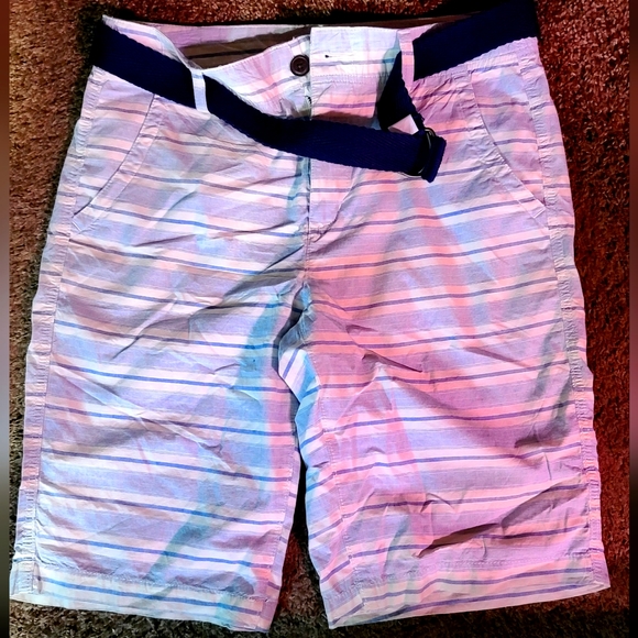 urban pipeline Other - Urban Pipeline cotton men's walking shorts sz32 blue/white pin stripe